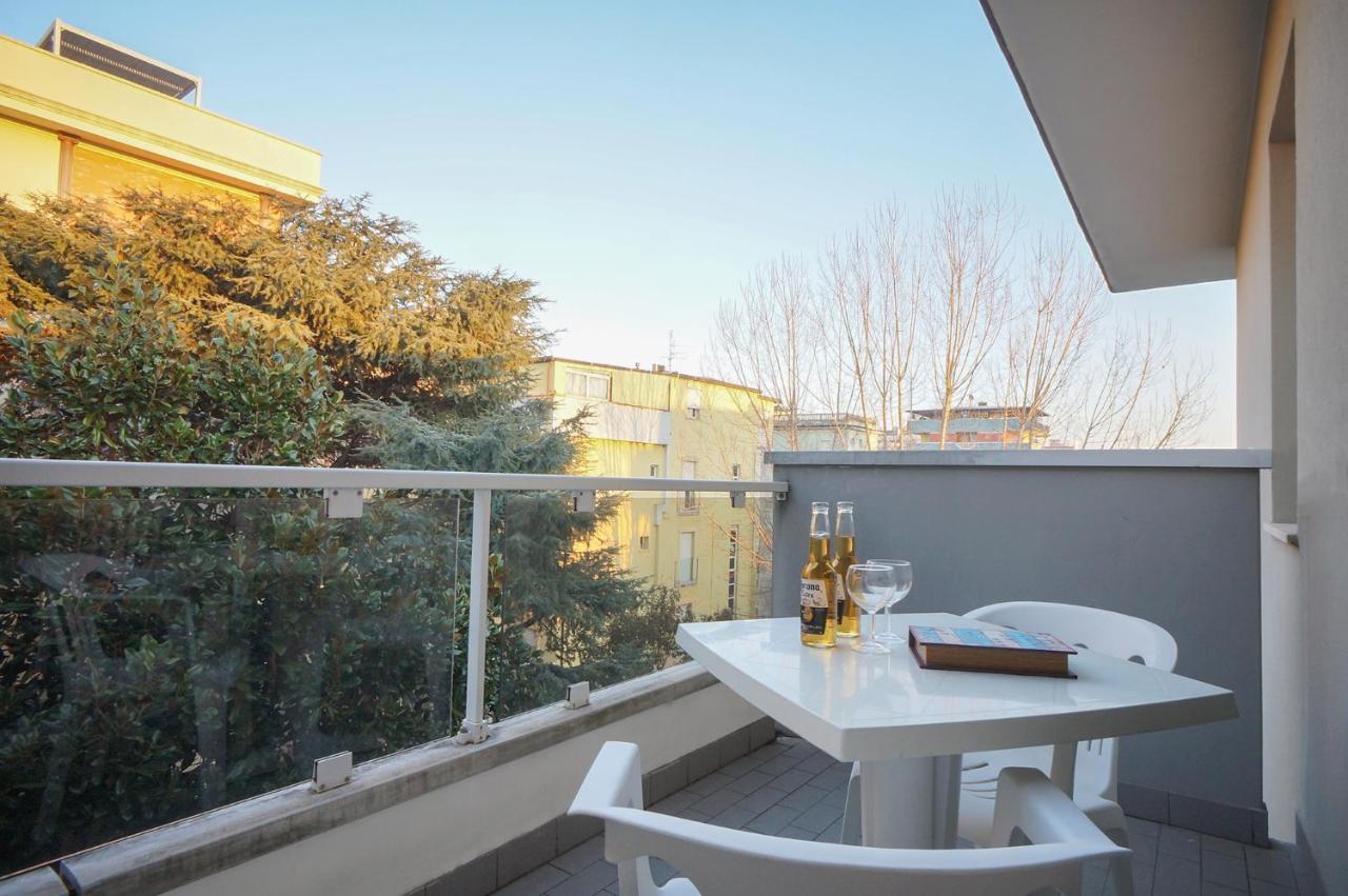 Hotel Mon Pays Rimini Exterior photo